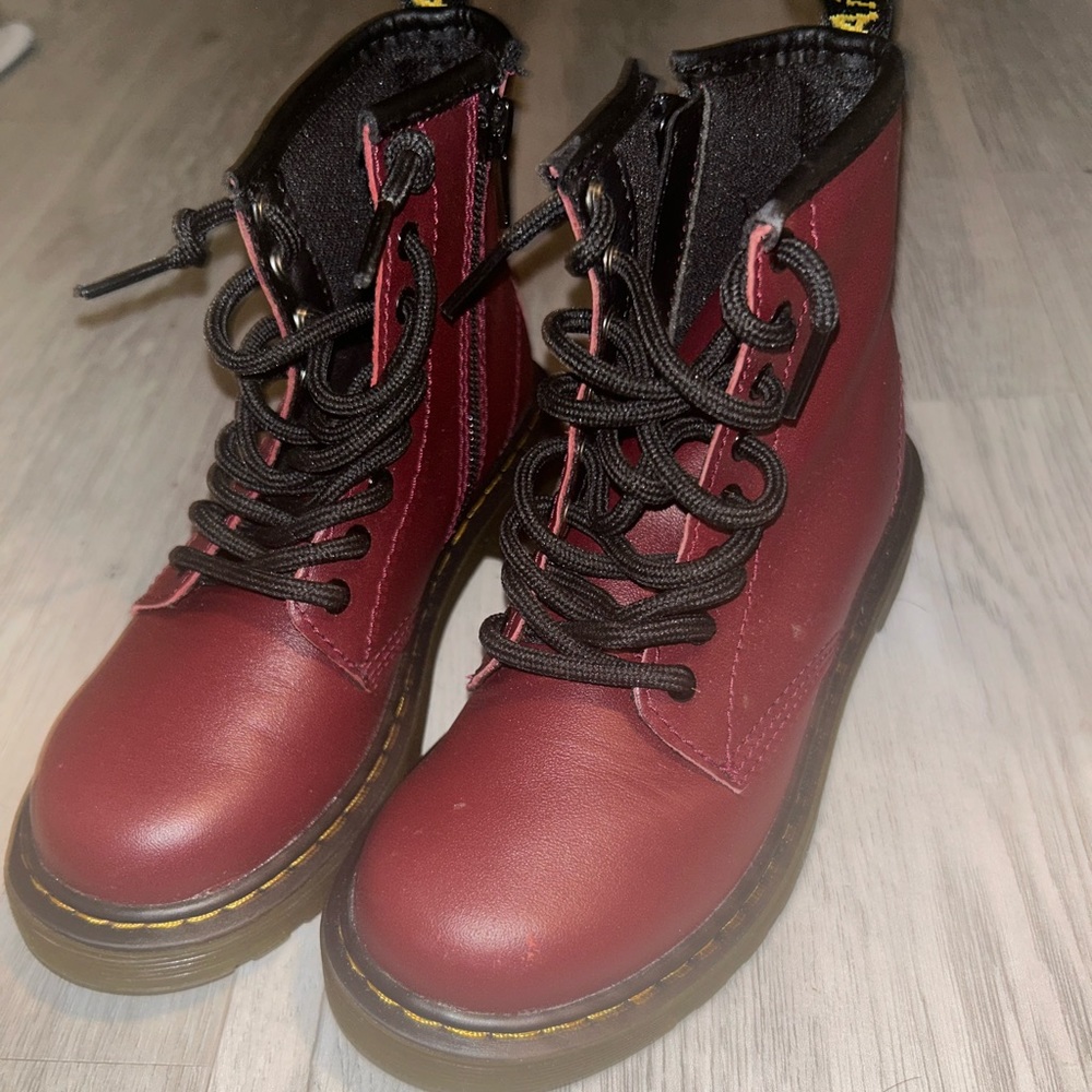 Kids dr marten boots